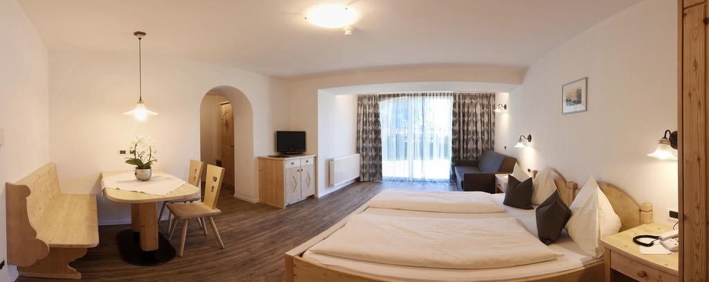 Residence Rautal B&B ***S Сан-Виджилио-ди-Мареббе Экстерьер фото