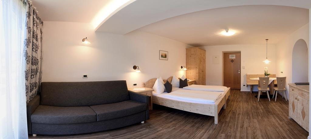 Residence Rautal B&B ***S Сан-Виджилио-ди-Мареббе Экстерьер фото