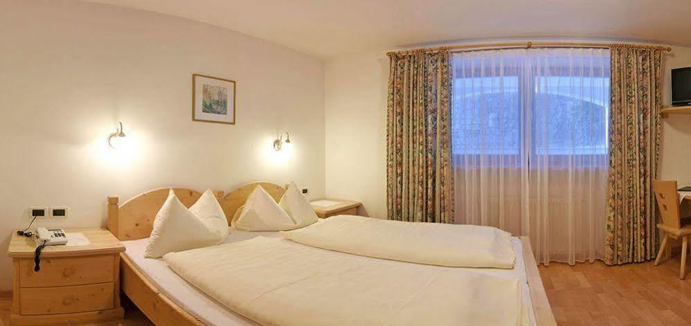 Residence Rautal B&B ***S Сан-Виджилио-ди-Мареббе Экстерьер фото
